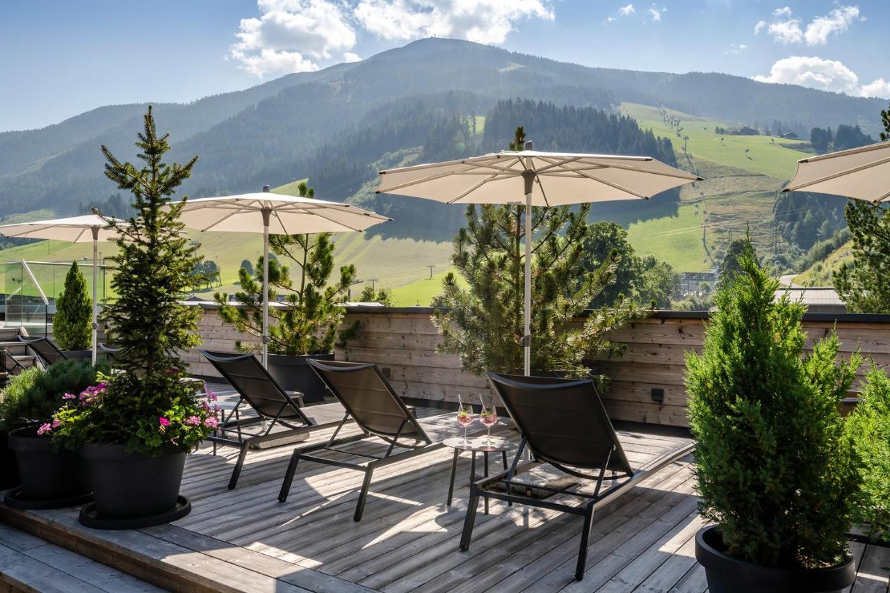 Hotel Das Zwoelferhaus Saalbach-Hinterglemm Exterior foto