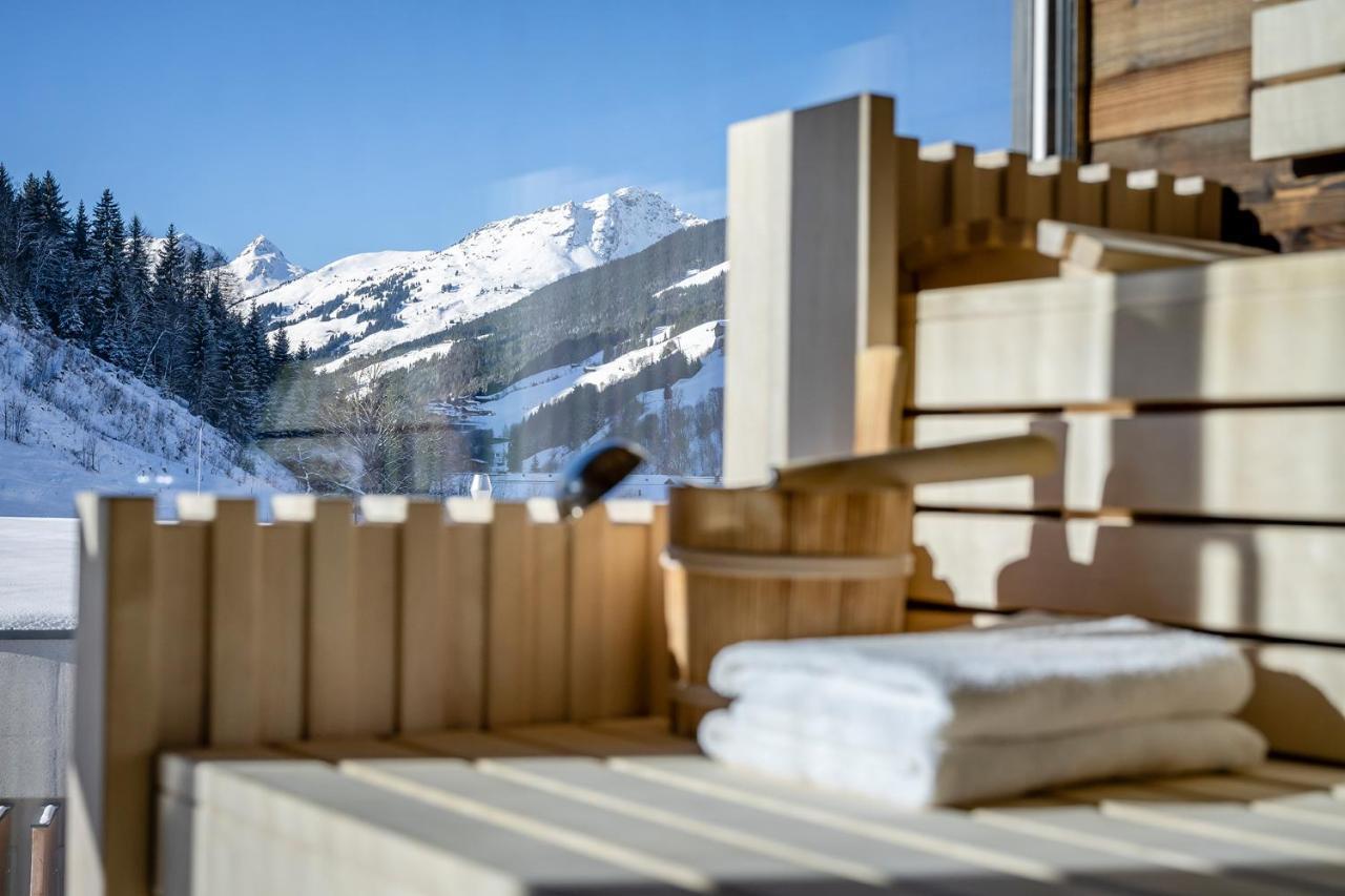 Hotel Das Zwoelferhaus Saalbach-Hinterglemm Exterior foto
